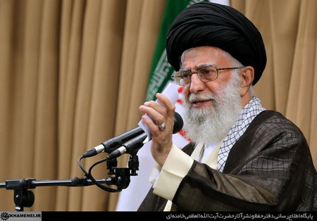 http://www.sjabbari.ir/wp-content/uploads/2015/06/imam-khamenei-1394-04-masoolan.jpg